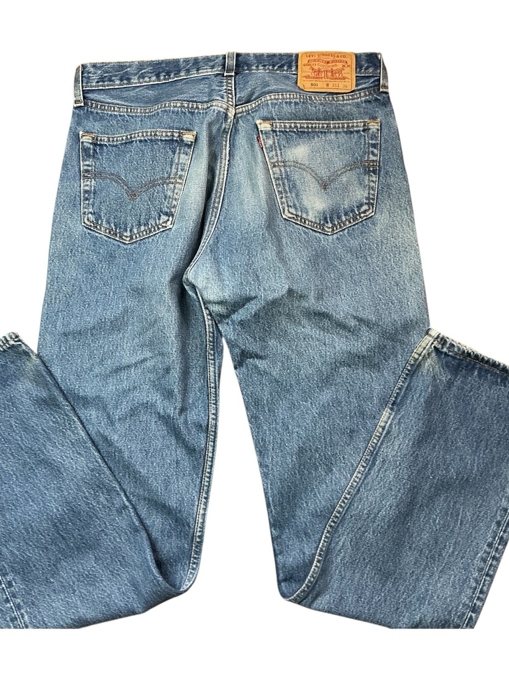 vintage Levi’s 501 button fly 90s medium wash straight leg jeans 34 x 34 USA